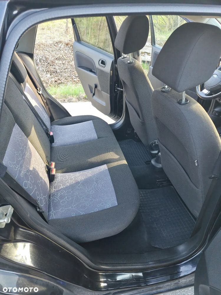 Ford Fiesta 1.4 Trend - 29