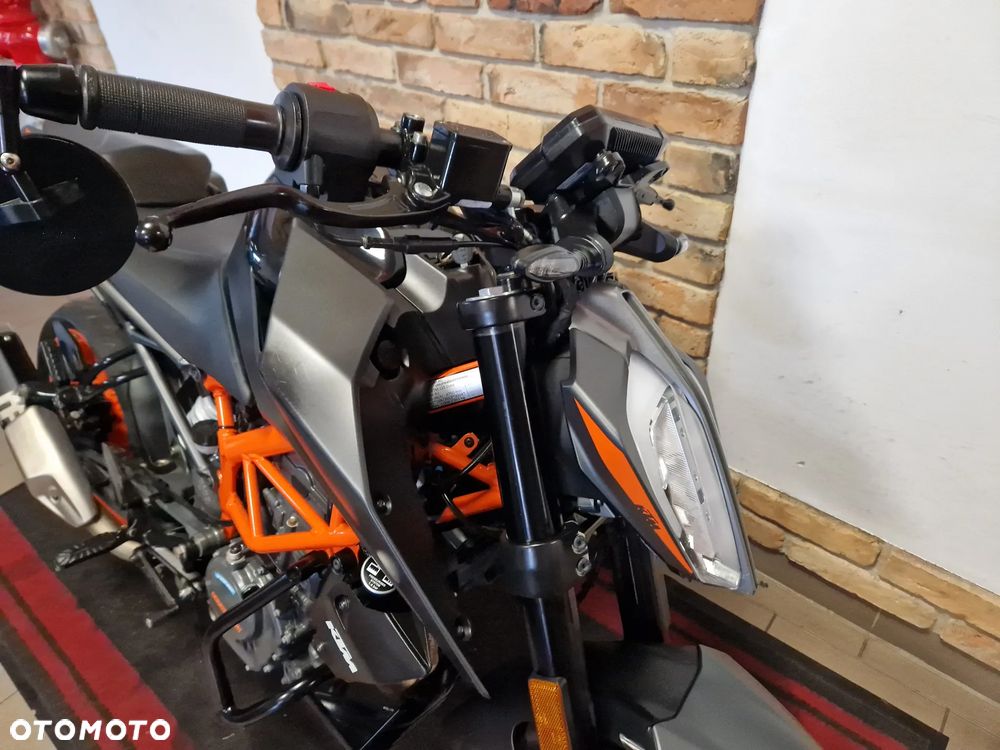 KTM Duke 125 - 29