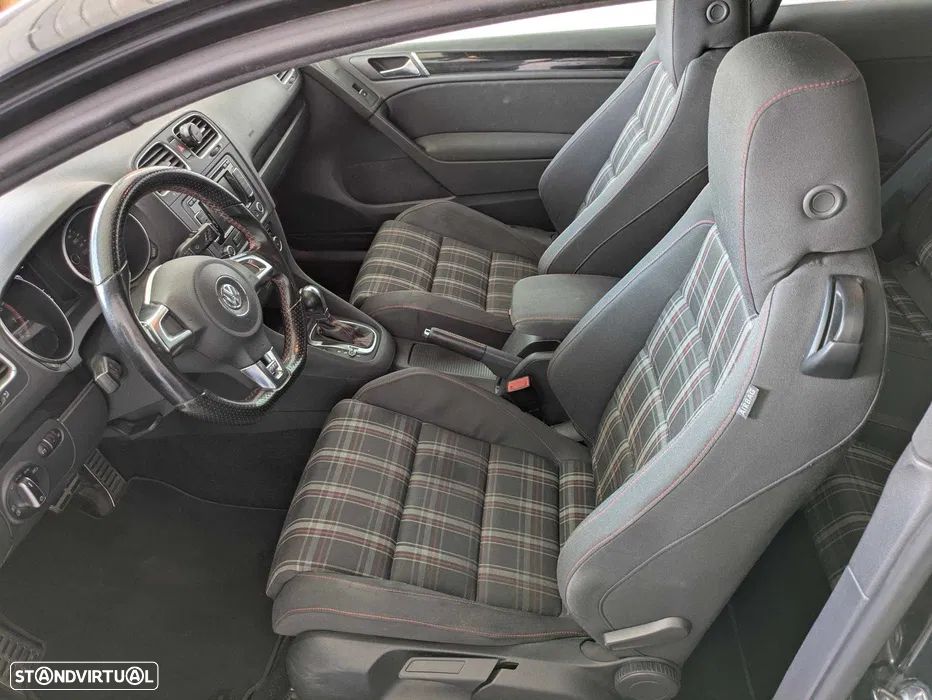 VW Golf 2.0 GTI DSG - 3