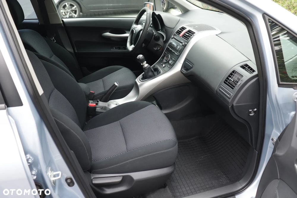 Toyota Auris 1.6 Life+ - 31