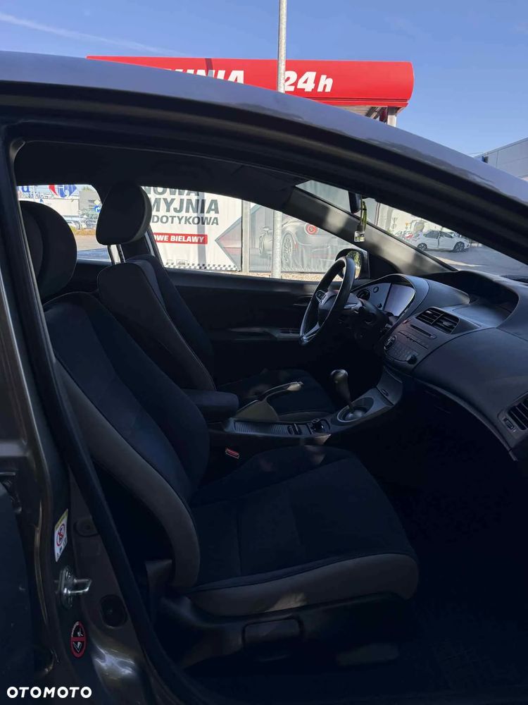 Honda Civic 1.8 Comfort - 27