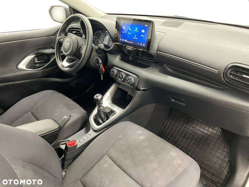 Toyota Yaris - 15