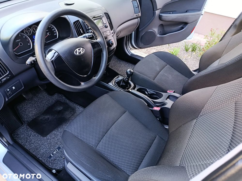 Hyundai i30 1.4 Blue Comfort - 21