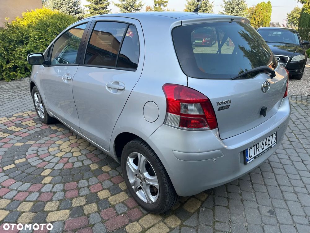 Toyota Yaris - 7
