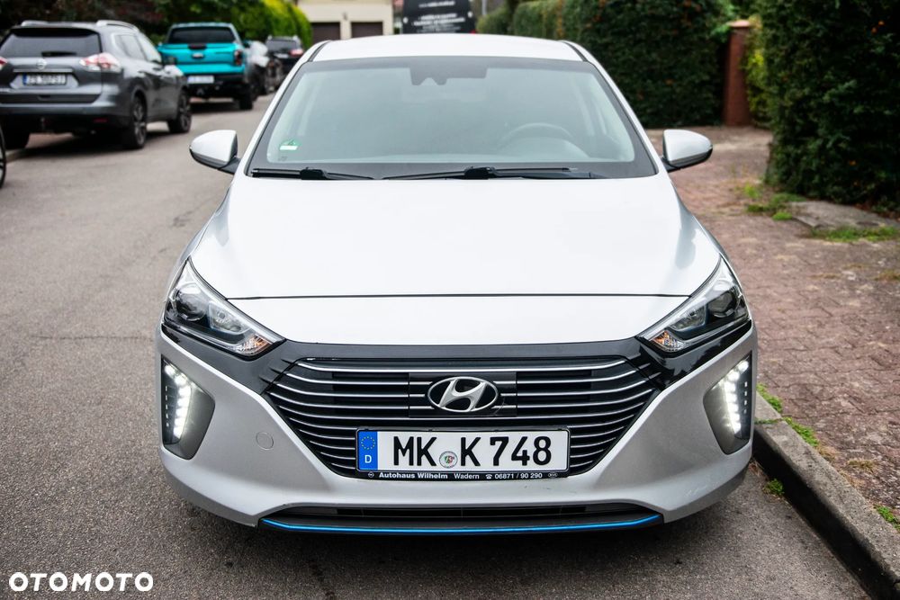 Hyundai IONIQ 1.6 GDI Premium - 2