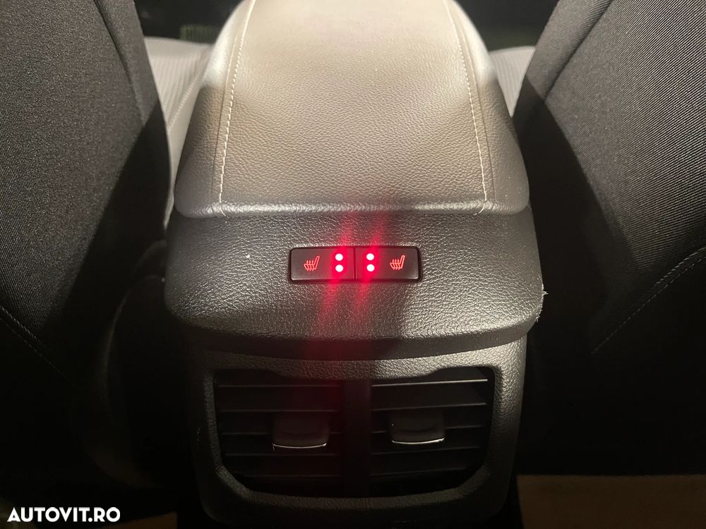 Ford Mondeo 2.0 HEV Titanium - 20