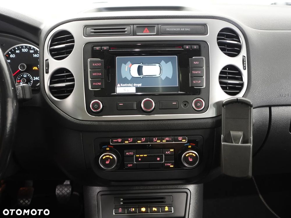 Volkswagen Tiguan 2.0 TDI 4Mot Perfectline R-Style - 29