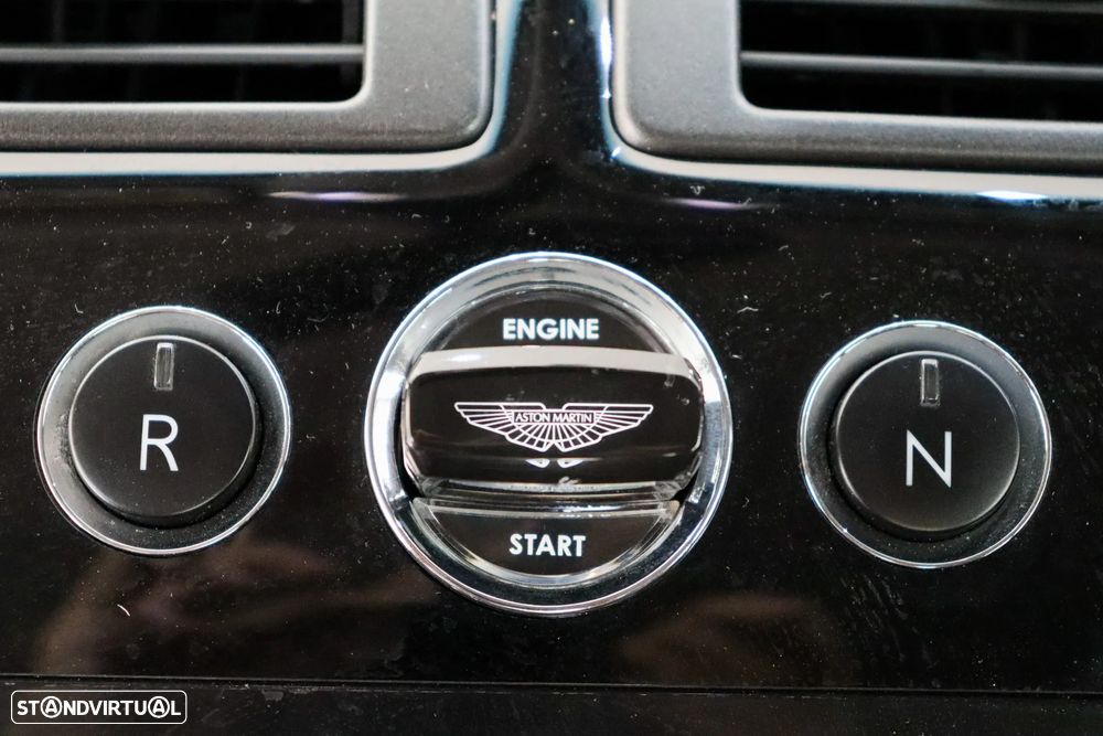 Aston Martin Vantage Coupe V8 Sportshift - 40