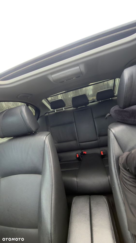 BMW Seria 3 325i - 38