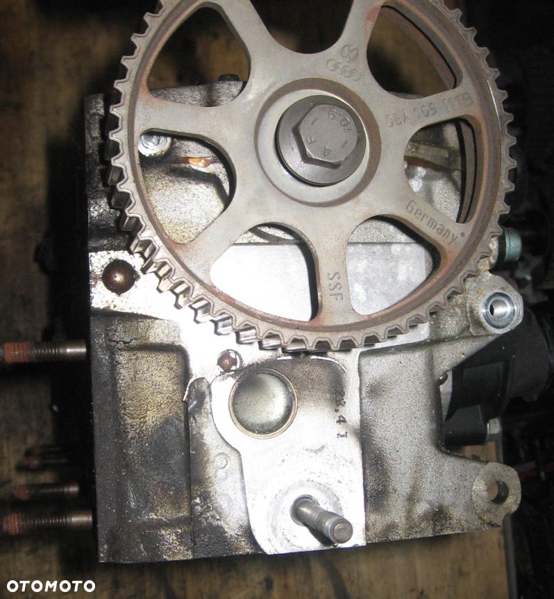 wałek rozrządu głowica 1.6 8V PASSAT B5 AUDI A3 A4 B6 06B103373T - 4