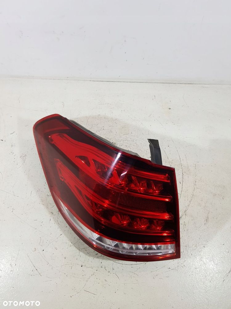 lampa lewy tył w błotnik a2129061703 mercedes e-klasa w212 lift eu kombi - 3