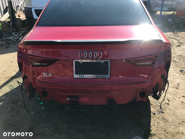 Audi A3 8V SEDAN KLAPA TYLNA LY3U