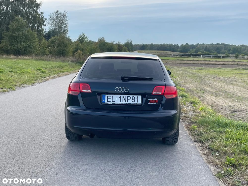 Audi A3 Sportback 1.6 Ambiente - 6