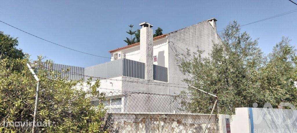 Andar de moradia T2 em Almeirim de 107,35 m2 - Grande imagem: 2/40