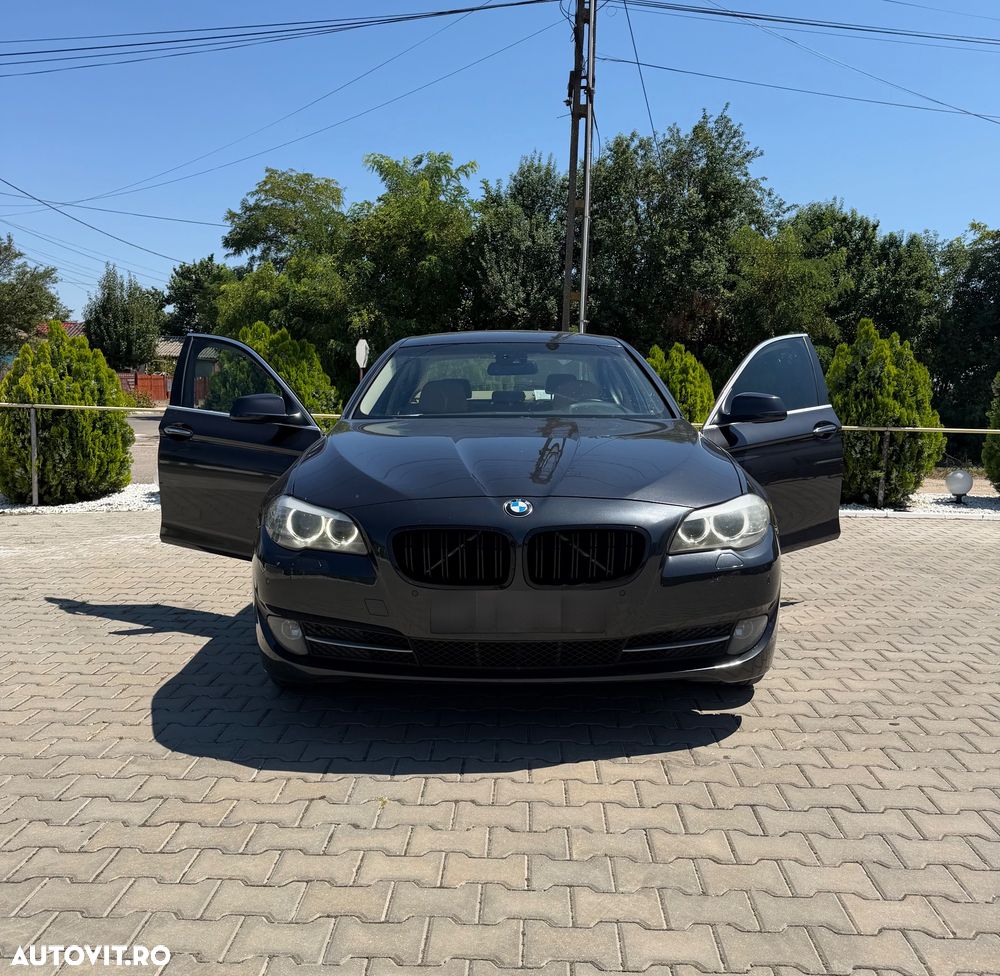 BMW Seria 5 525d Aut. - 4