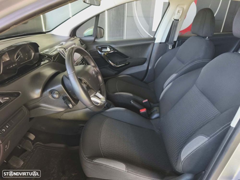 Peugeot 208 1.6 BlueHDi Style - 20