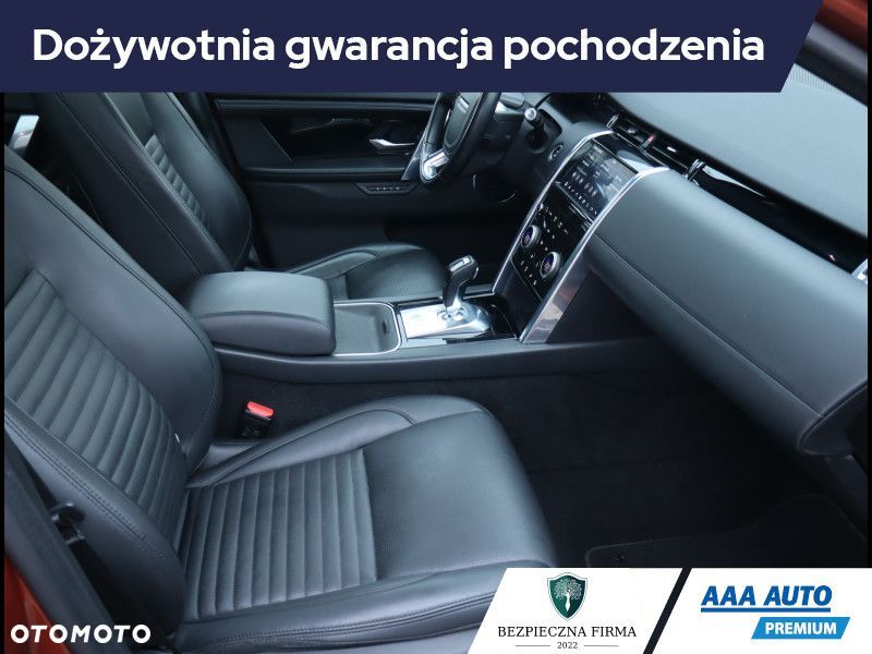 Land Rover Discovery Sport - 11