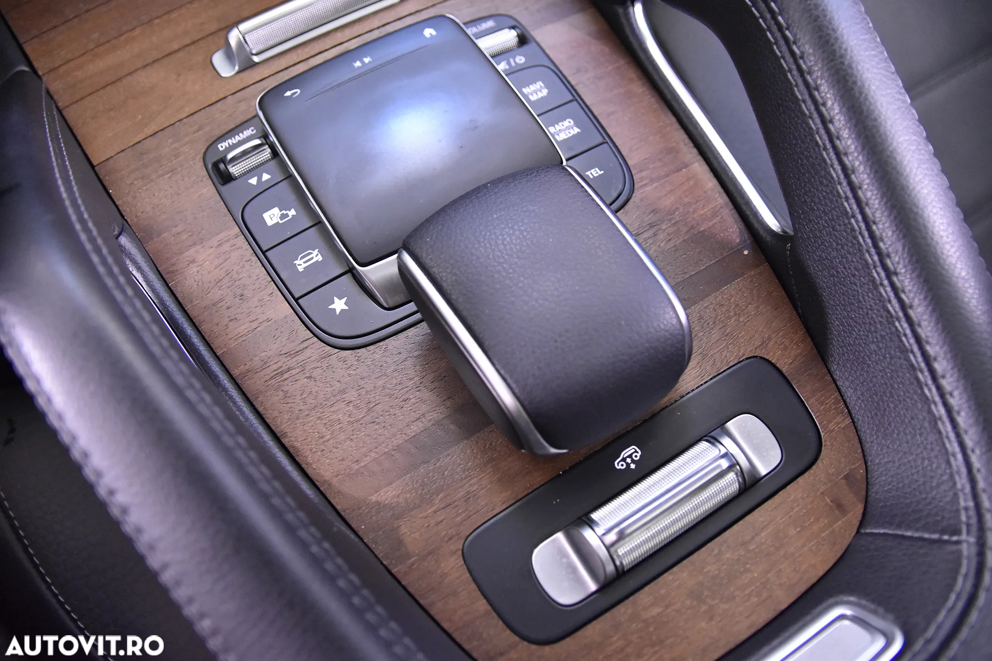 Mercedes-Benz GLE 300 d 4MATIC - 18