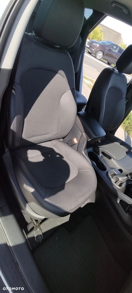 Hyundai ix35 1.6 2WD Style - 19