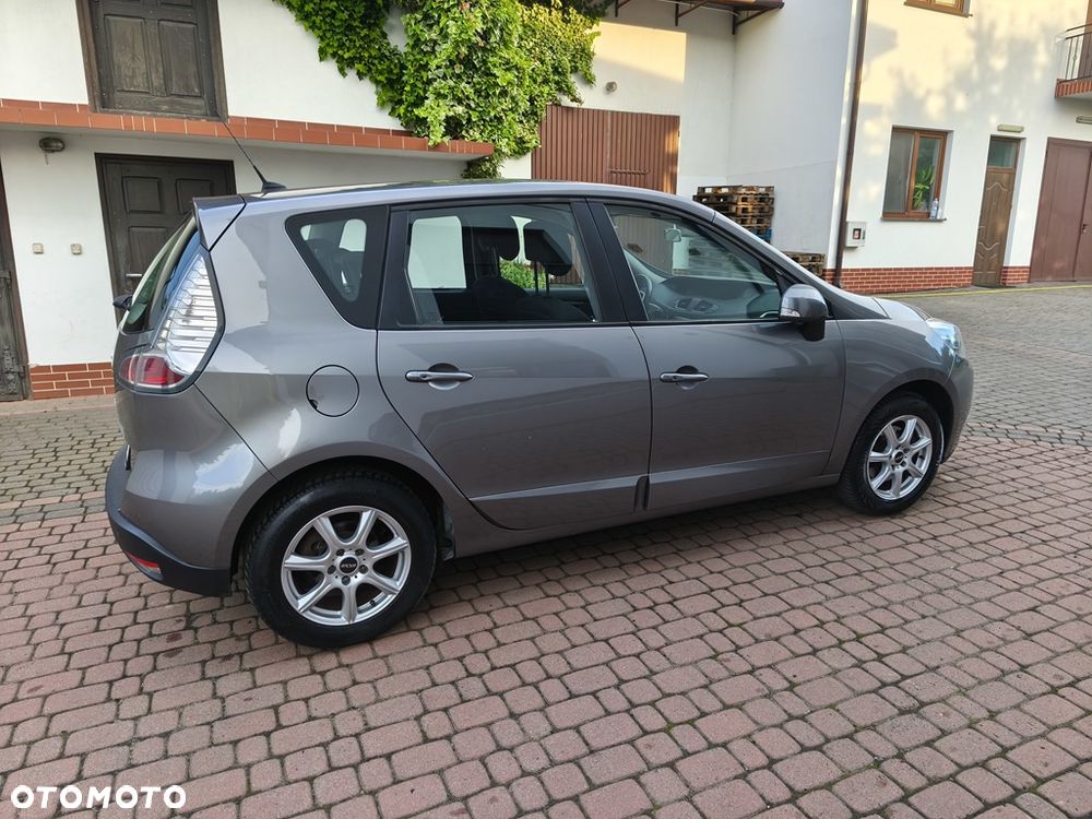 Renault Scenic 1.6 16V 110 TomTom Edition - 9