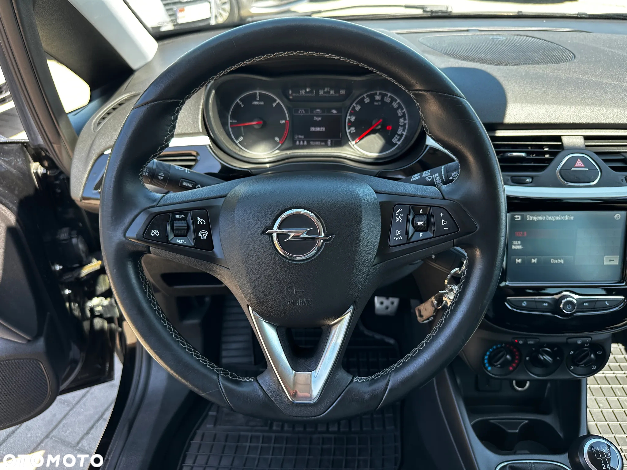 Opel Corsa - 8