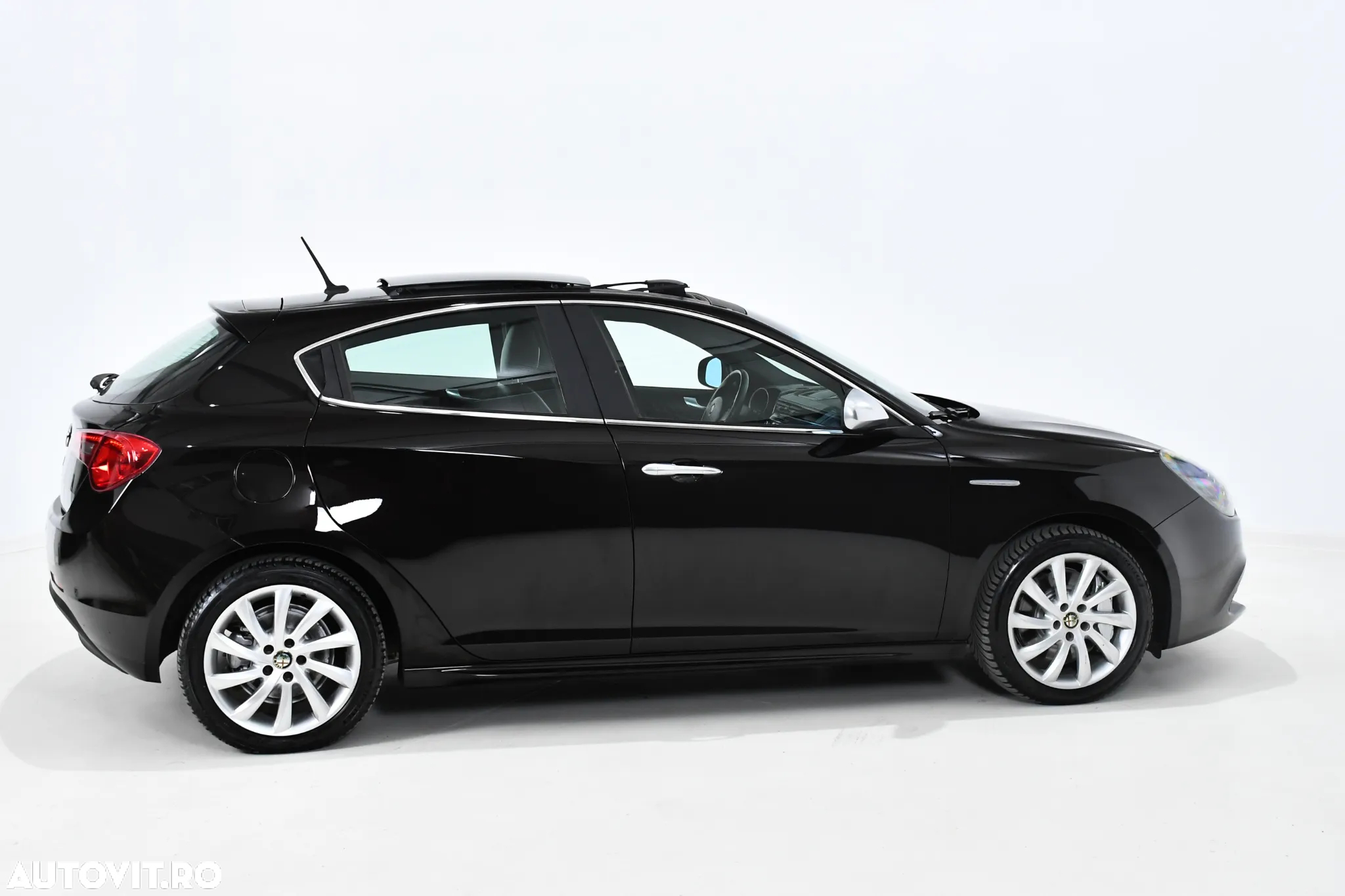 Alfa Romeo Giulietta 1.6 JTDM 16V Turismo - 4