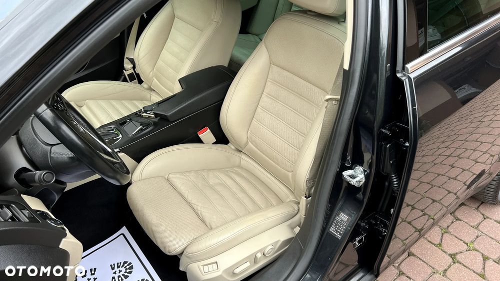 Opel Insignia 2.0 Turbo Sports Tourer 4x4 Automatik Innovation - 7
