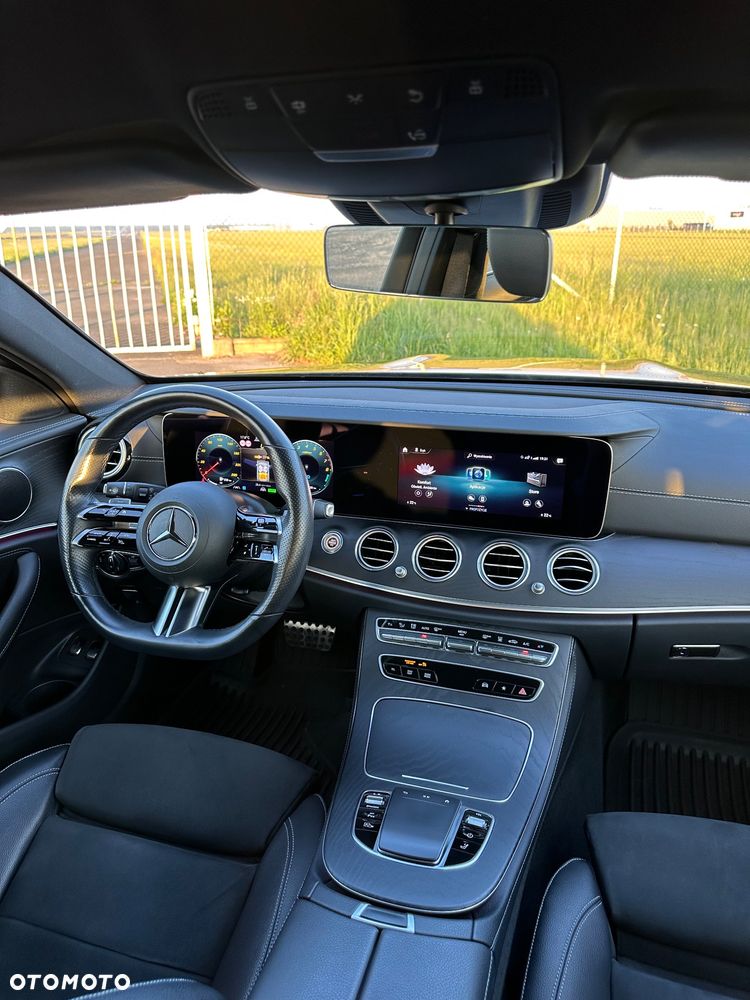 Mercedes-Benz Klasa E 300 9G-TRONIC AMG Line - 14