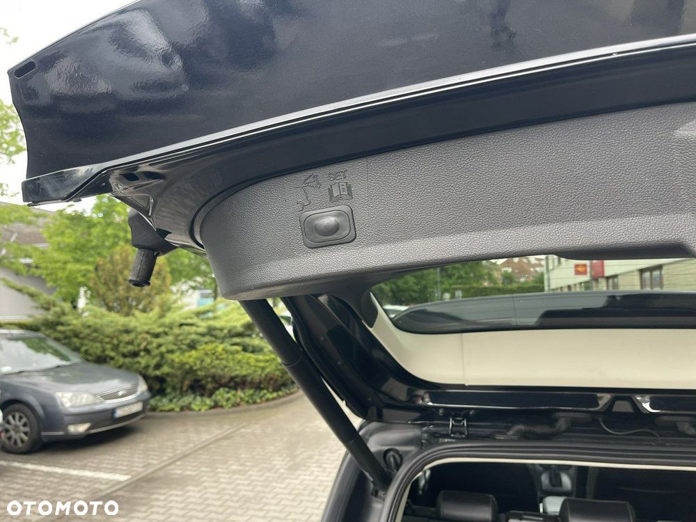 Ford Kuga - 11