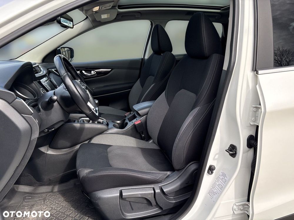 Nissan Qashqai 1.3 DIG-T N-Connecta - 10