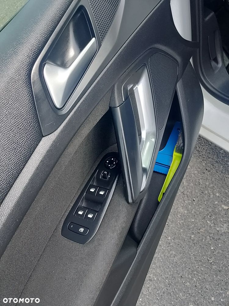 Peugeot 308 BlueHDi FAP 120 Stop&Start Style - 29