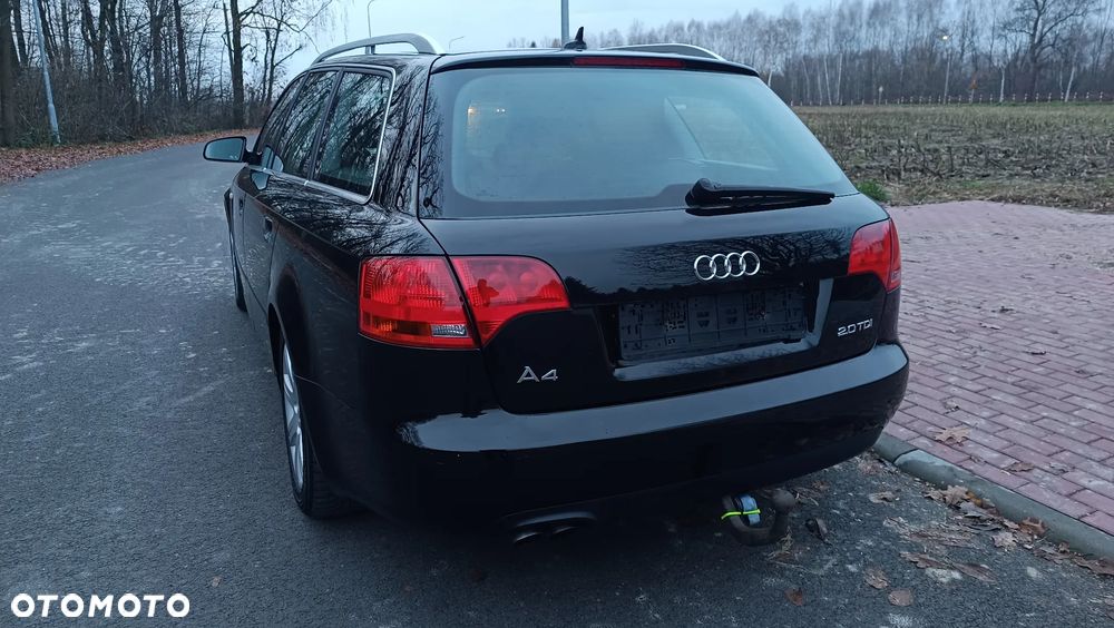 Audi A4 Avant 2.0 TDI - 7
