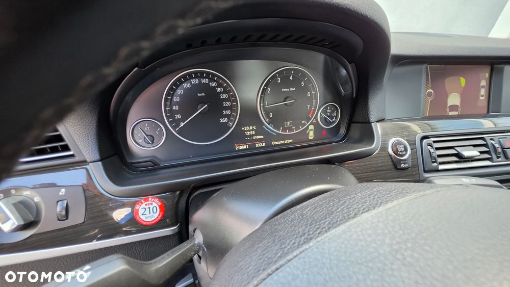BMW Seria 5 528i Sport-Aut Luxury Line - 15