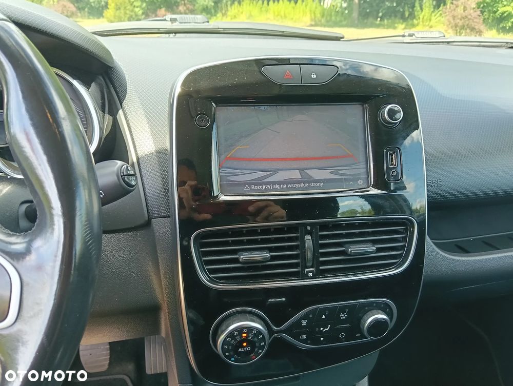 Renault Clio - 8