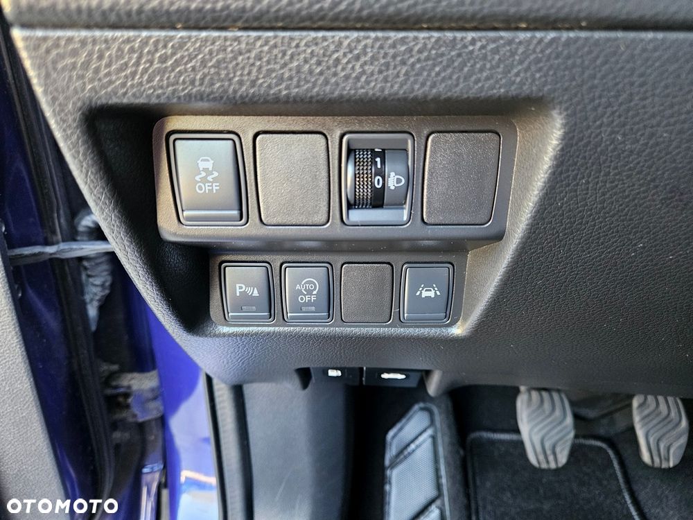 Nissan Qashqai 1.2 DIG-T N-Connecta - 32