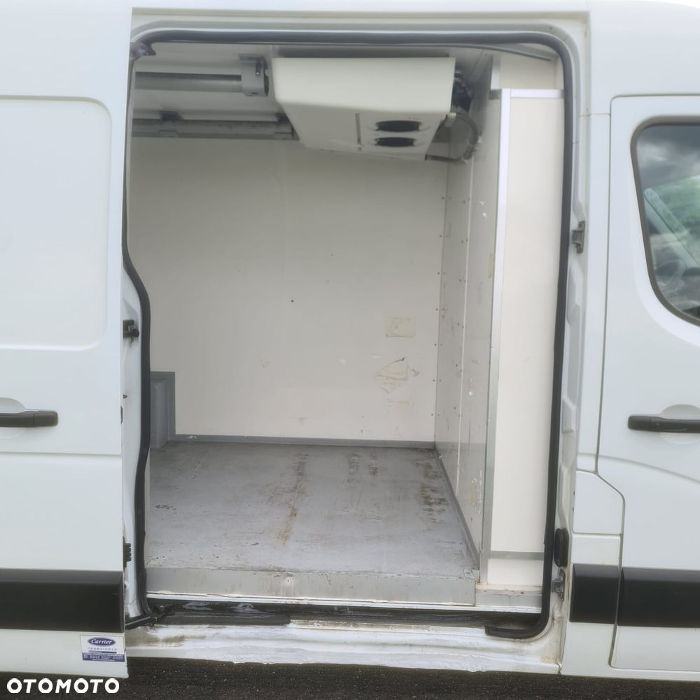 Nissan NV400 - 13