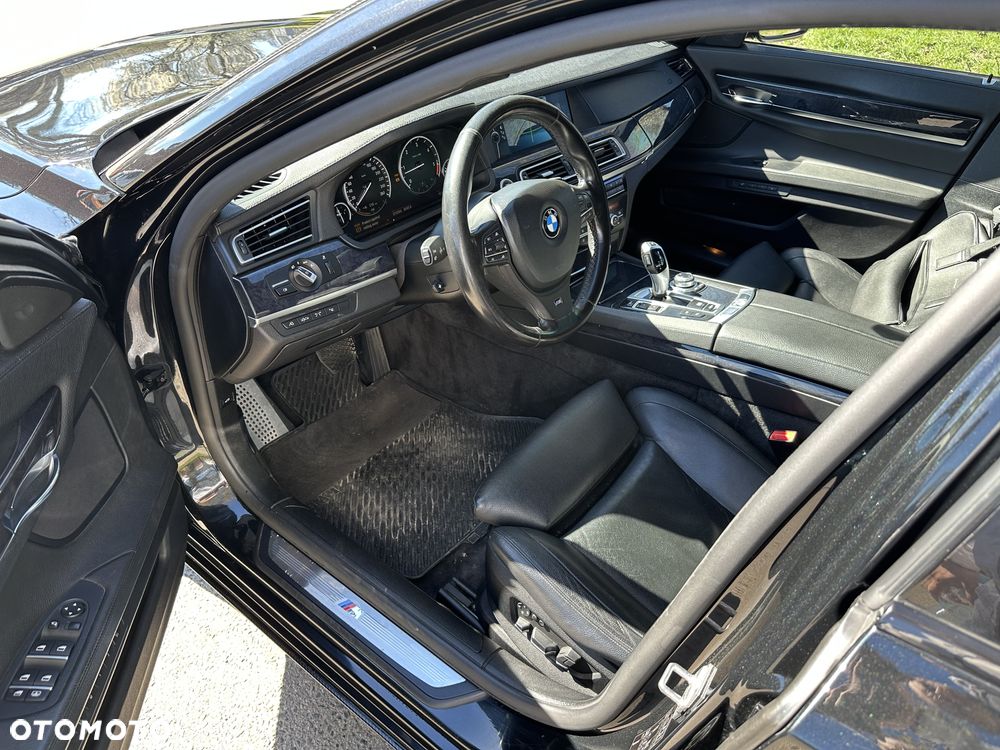 BMW Seria 7 740d - 1