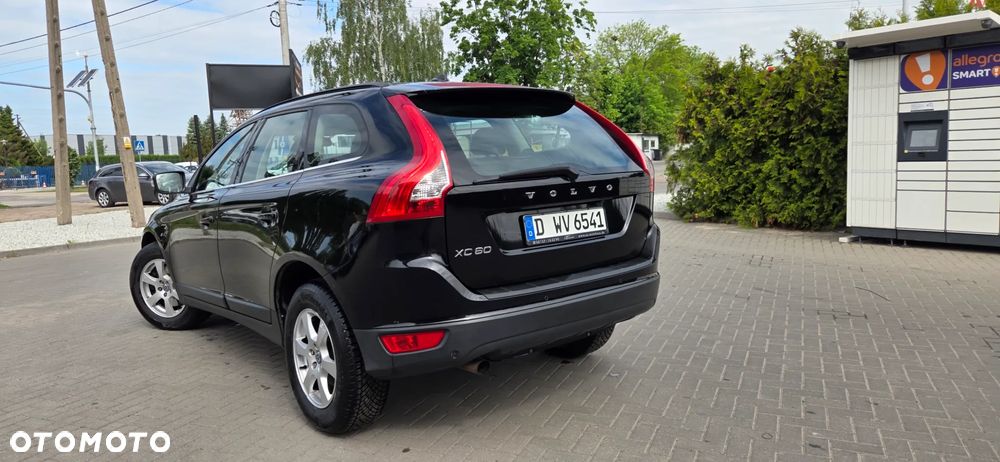 Volvo XC 60 D4 Geartronic Momentum - 11