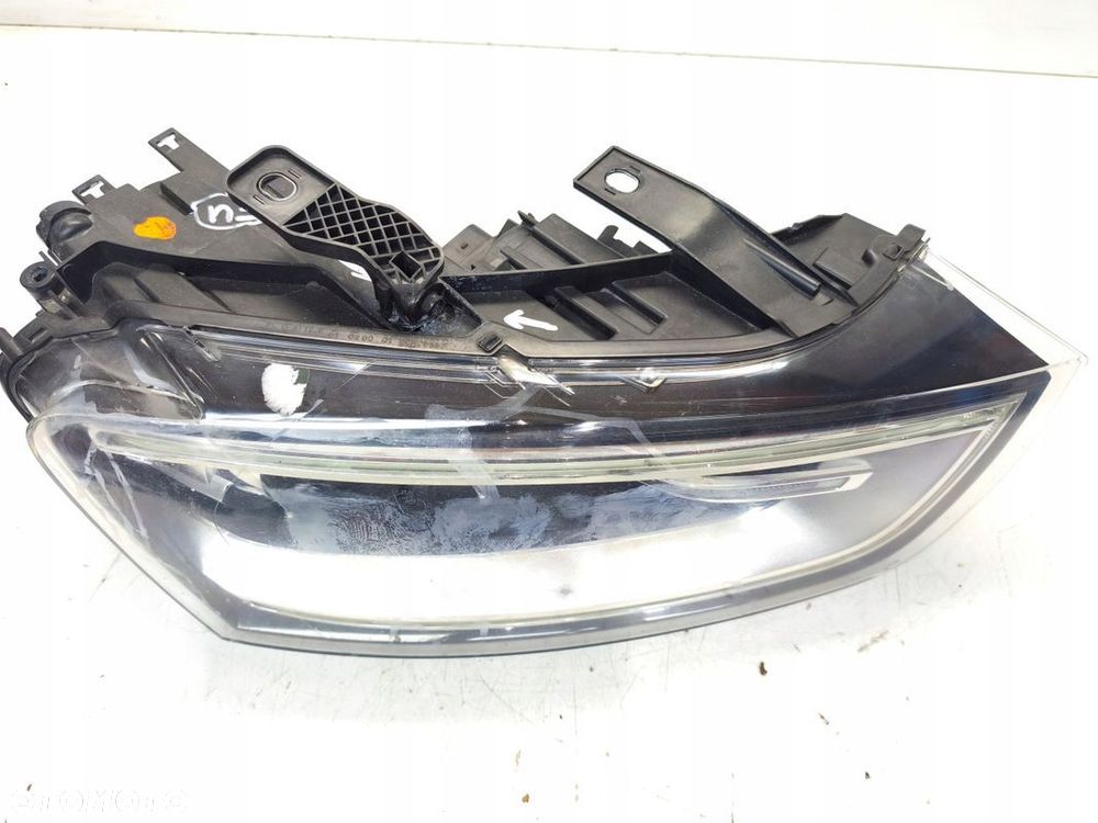 REFLEKTOR LAMPA PRAWY PRZÓD XENON LED AUDI Q3 8U 8U0941006 EU USZKODZONA - 2