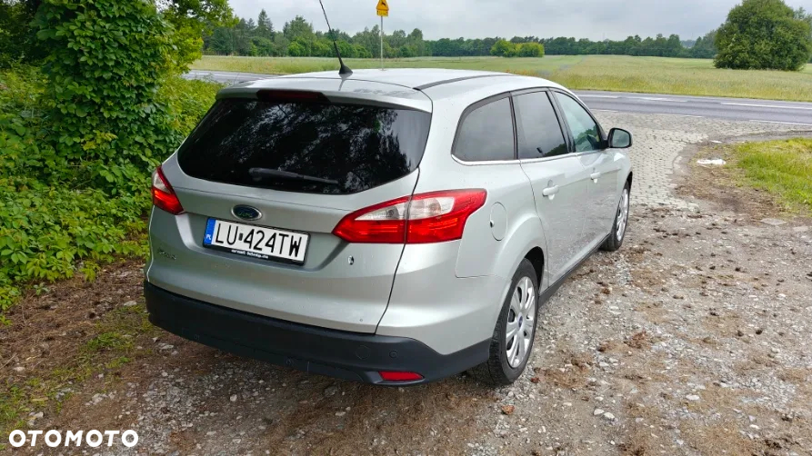 Ford Focus Turnier 1.6 TDCi DPF Start-Stopp-System Titanium - 8