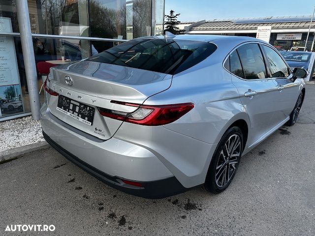 Toyota Camry Executive - 5