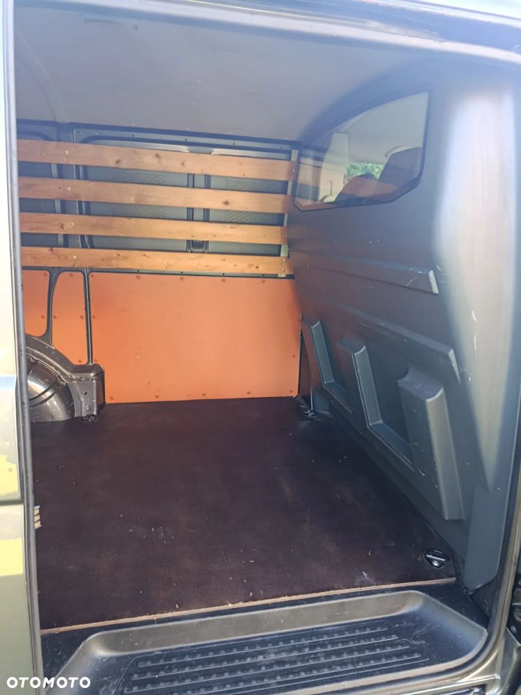 Volkswagen Transporter - 20