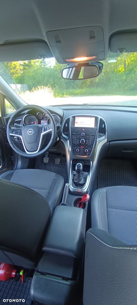 Opel Astra 1.4 T Cosmo - 16