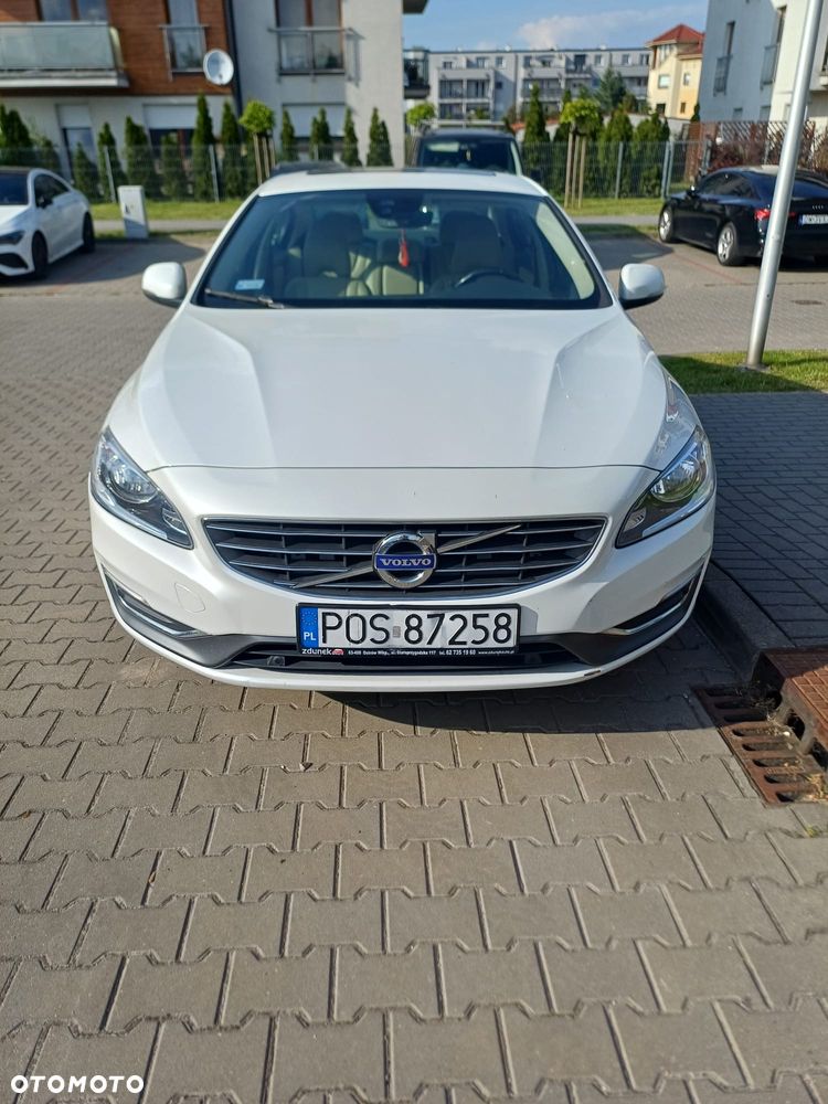 Volvo S60 - 1