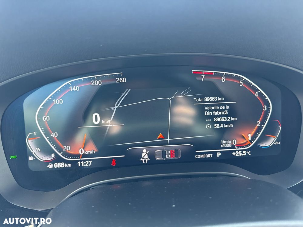 BMW Seria 5 520i AT MHEV - 11