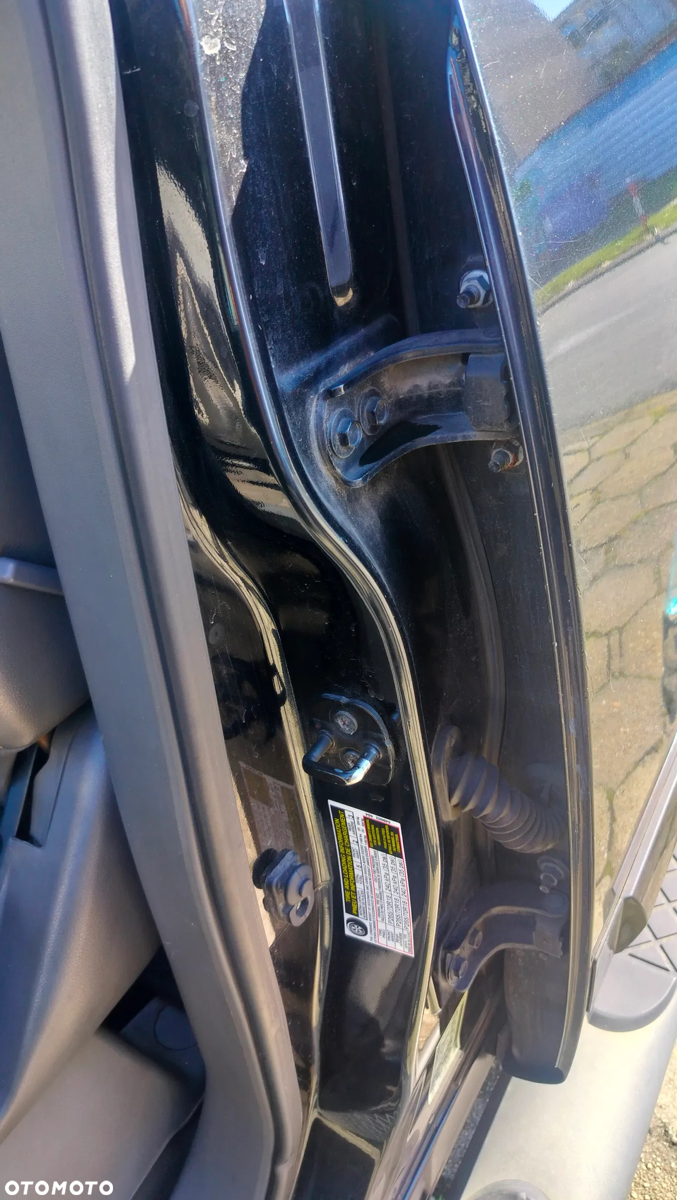 Nissan Titan 5.6 V8 LE Crew Cab - 36
