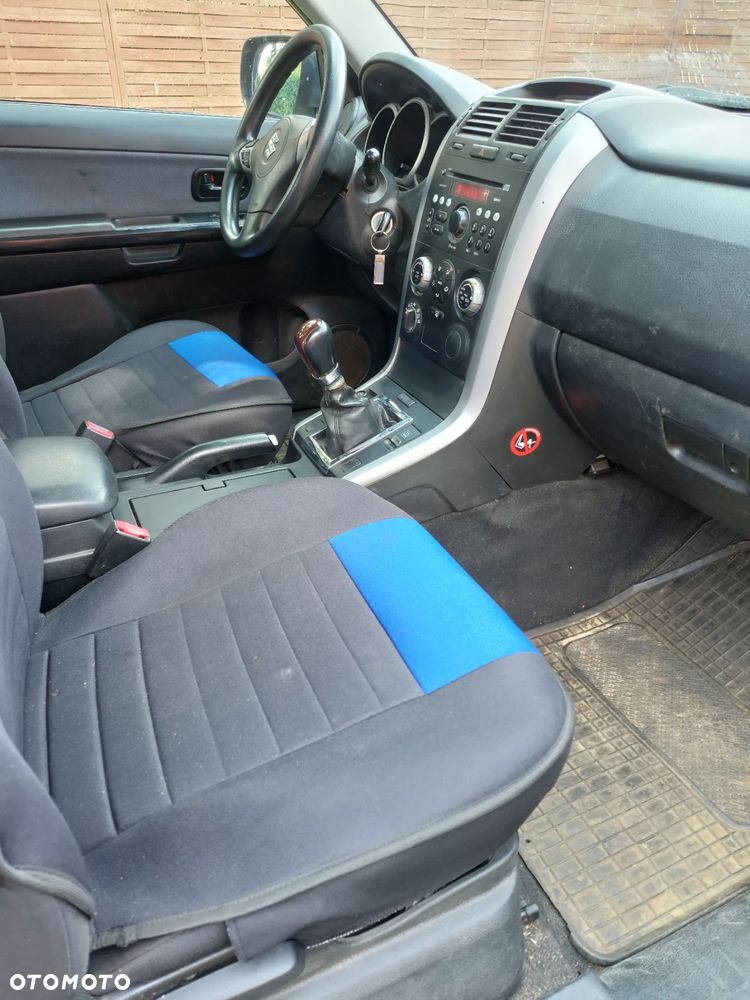 Suzuki Grand Vitara 1.9 DDiS - 4