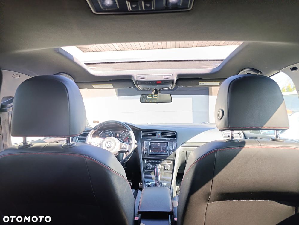 Volkswagen Golf 2.0 GTI DSG - 11