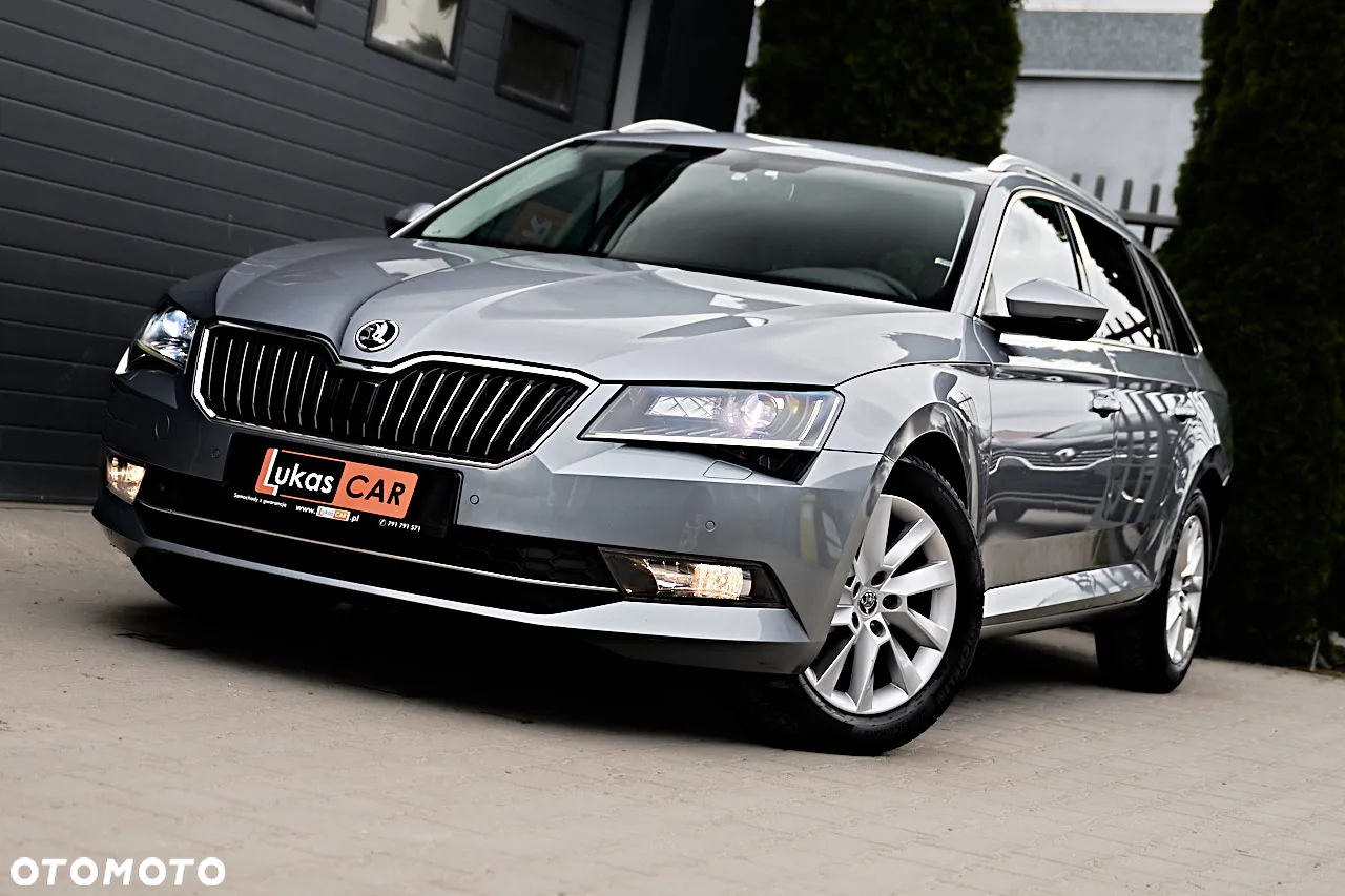 Skoda Superb 2.0 TDI DSG Premium Edition - 39
