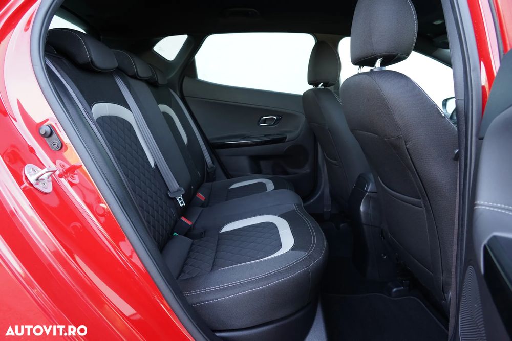 Kia Ceed - 21